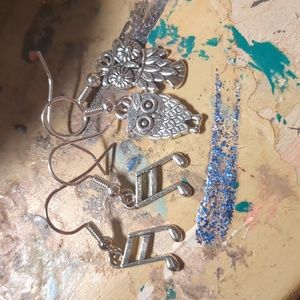 Two pairs of earrings